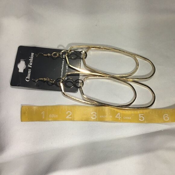 Gold Tone Fashion Earrings (UC3) - Picture 2 of 5